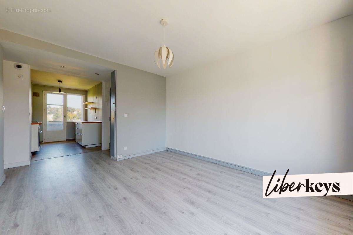 Appartement à LYON-9E