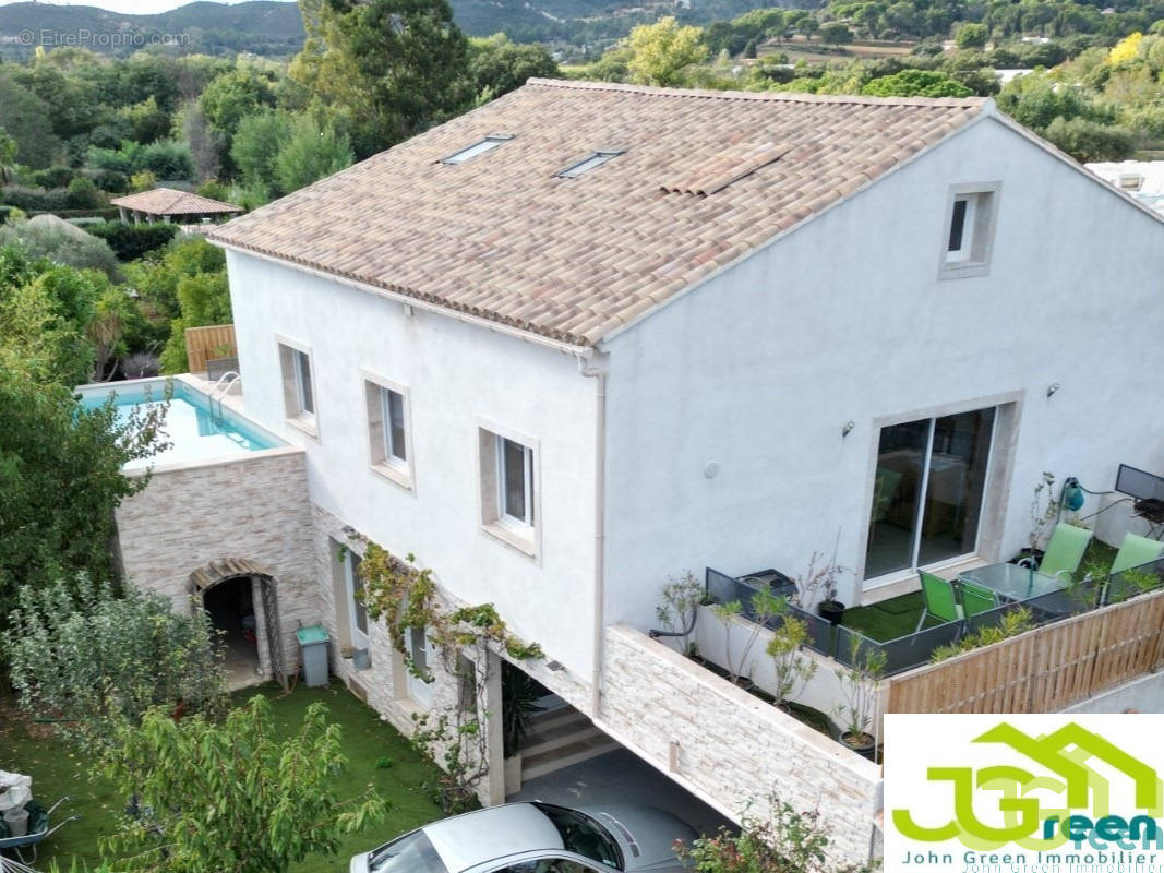 Maison à LA LONDE-LES-MAURES