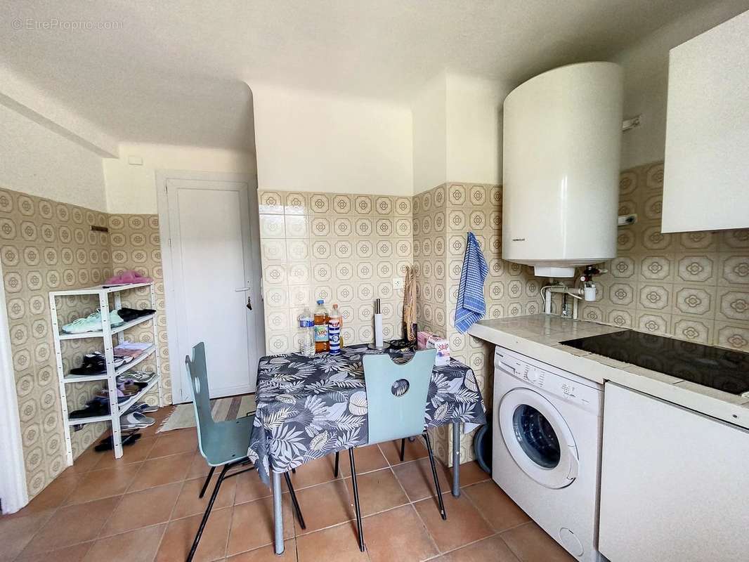 Appartement à TOURRETTE-LEVENS