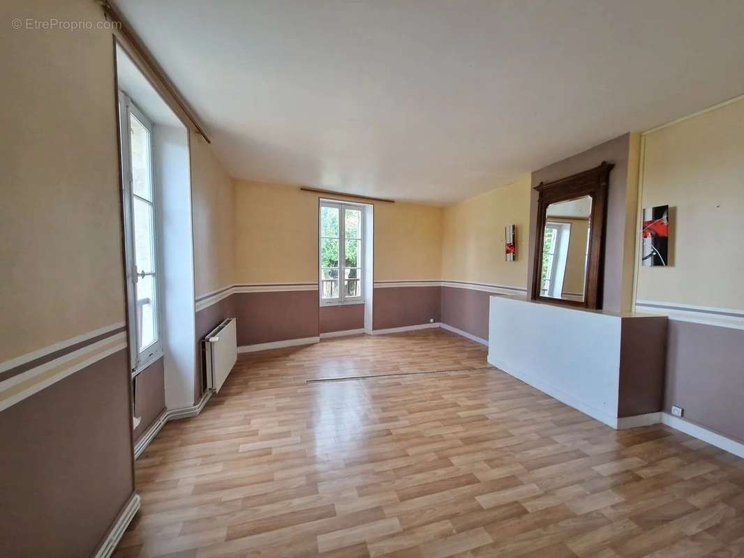 Appartement à CAUDROT