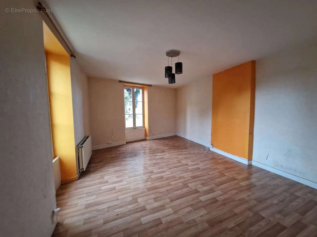 Appartement à CAUDROT