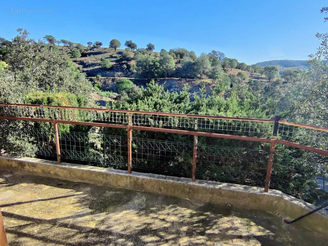 Maison à ROQUEBRUNE-SUR-ARGENS