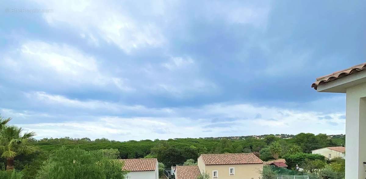 Maison à FREJUS