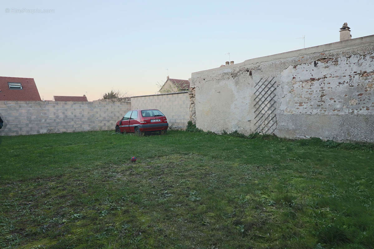 Maison à MEZIERES-SUR-SEINE