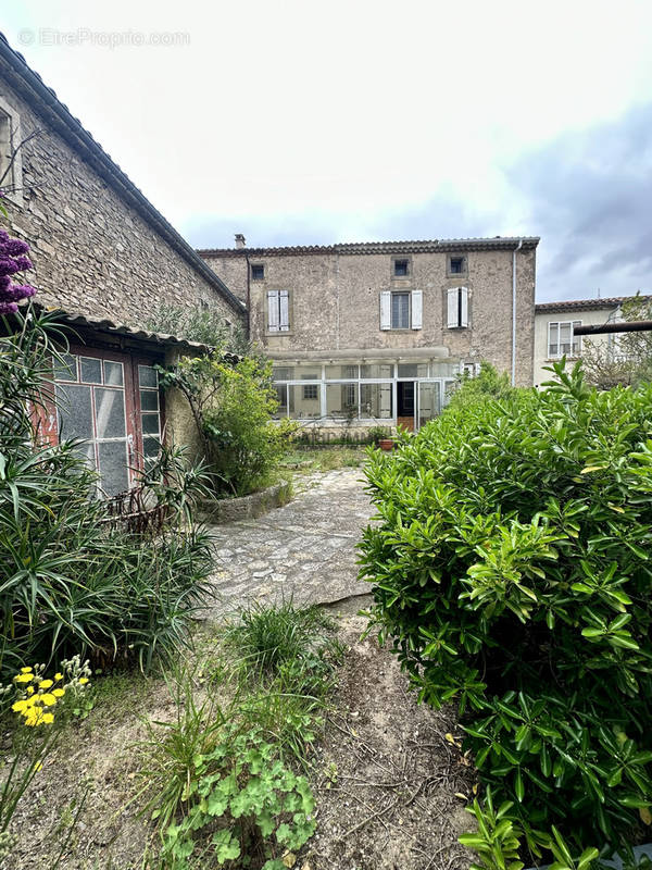 Maison à LEZIGNAN-CORBIERES