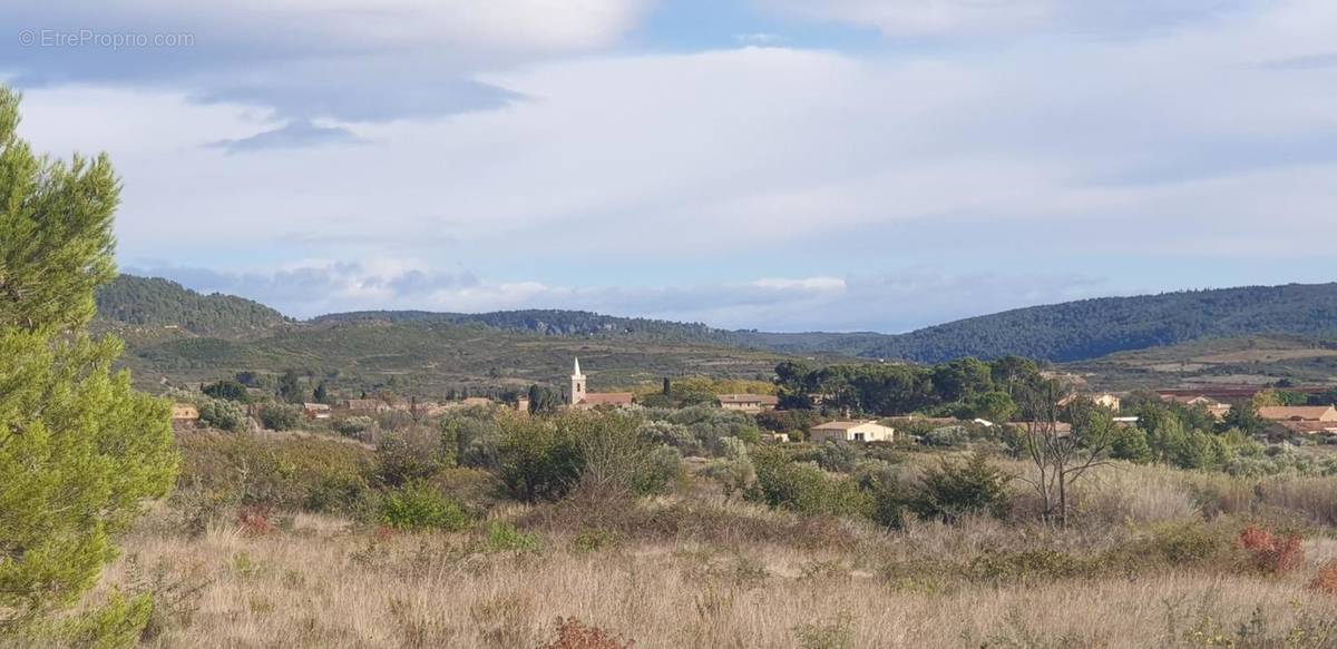 Terrain à MAILHAC