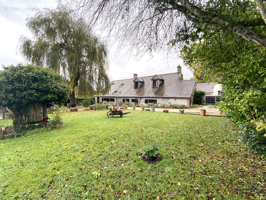 Maison à VIEILLES-MAISONS-SUR-JOUDRY