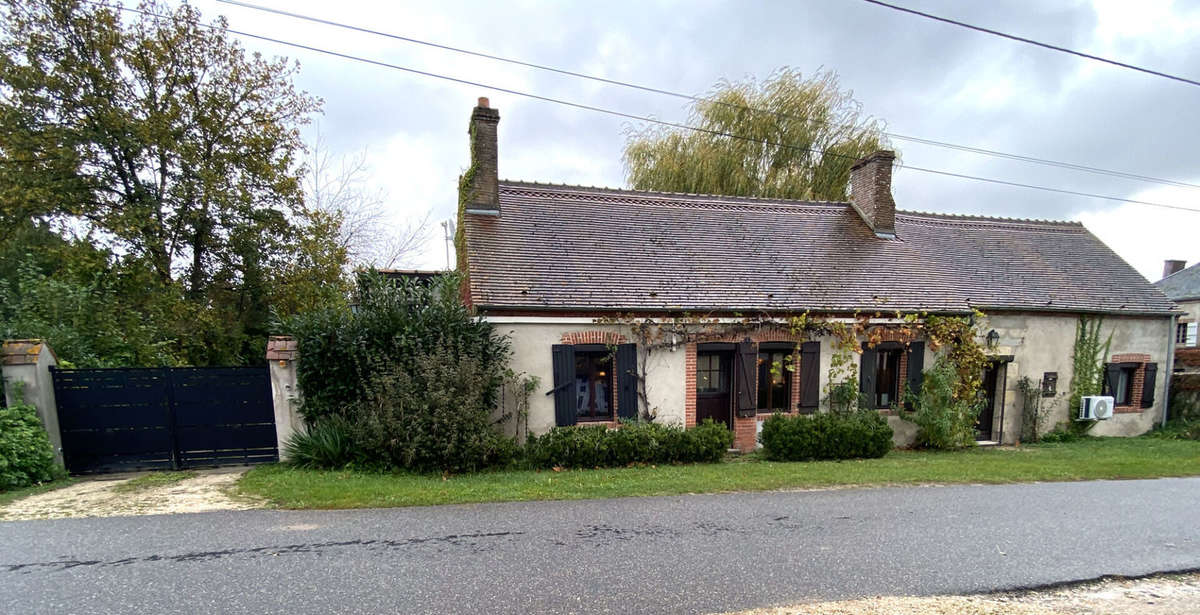 Maison à VIEILLES-MAISONS-SUR-JOUDRY