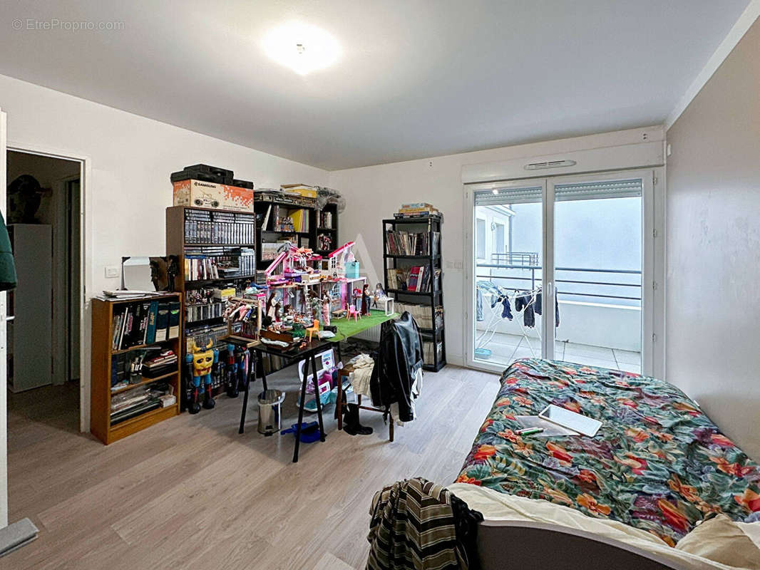 Appartement à SARTROUVILLE