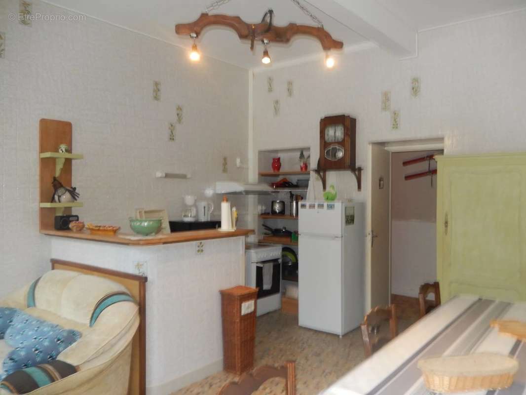 Appartement à EAUX-BONNES