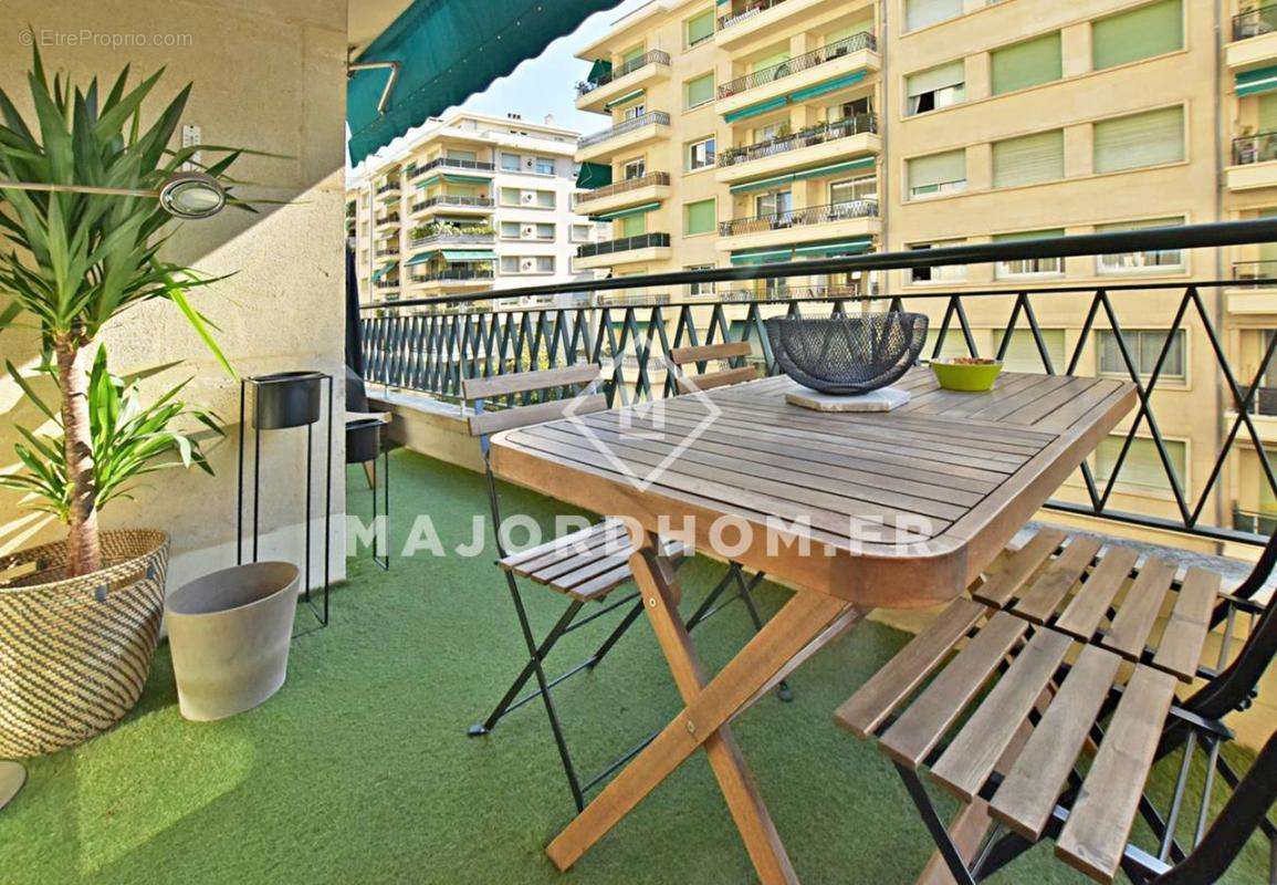 Appartement à MARSEILLE-8E