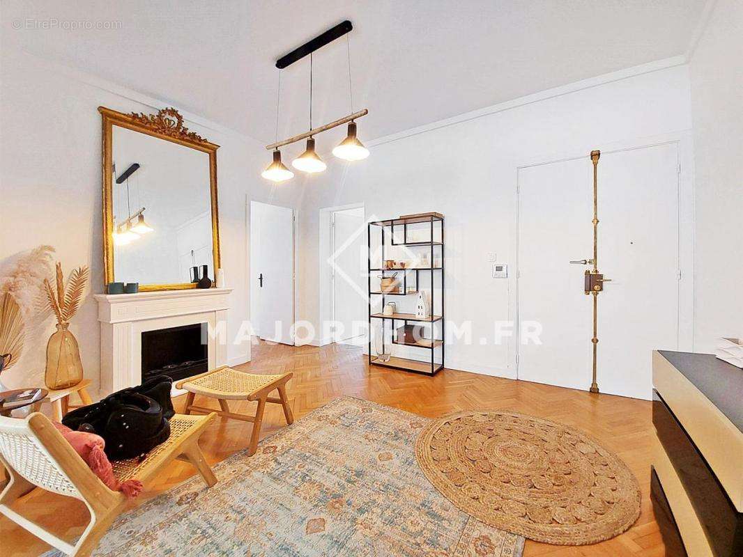 Appartement à MARSEILLE-8E