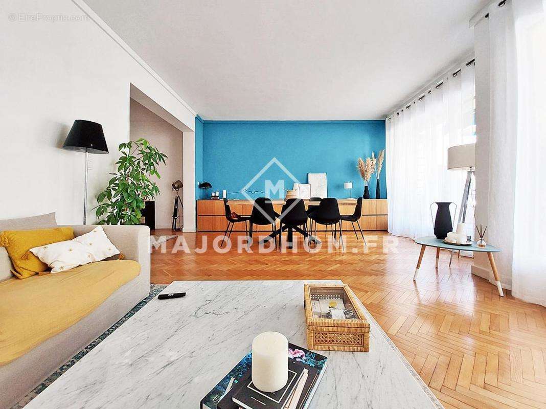 Appartement à MARSEILLE-8E