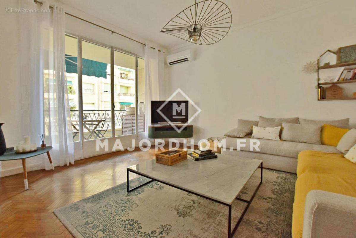 Appartement à MARSEILLE-8E