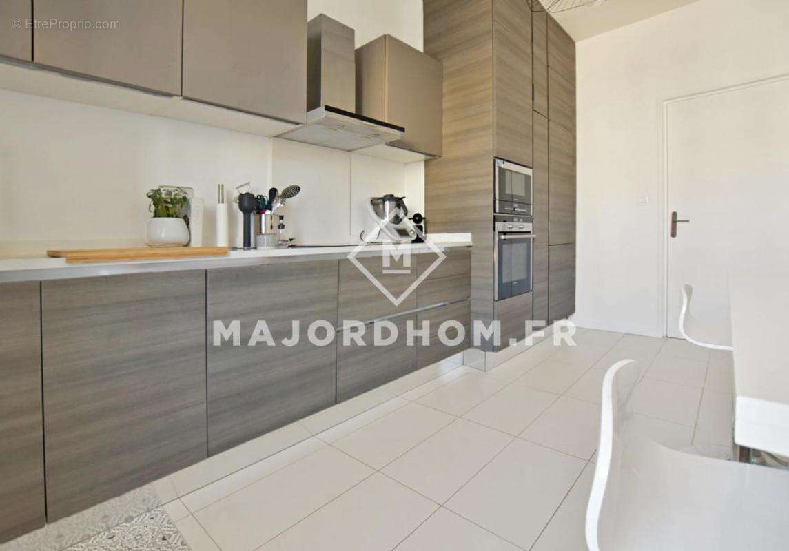 Appartement à MARSEILLE-8E