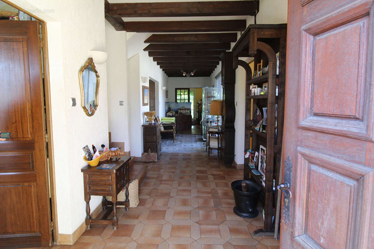 Maison à SAINT-MARTIN-DE-CRAU