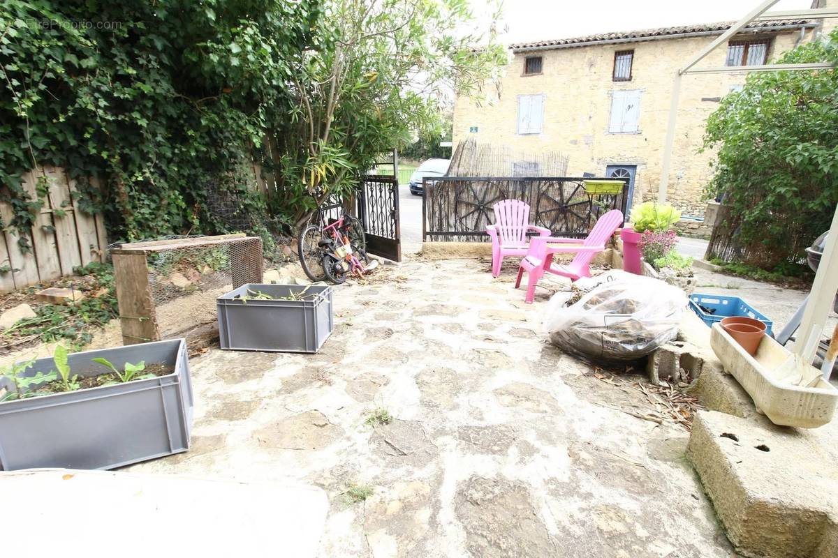 Maison à ANTUGNAC