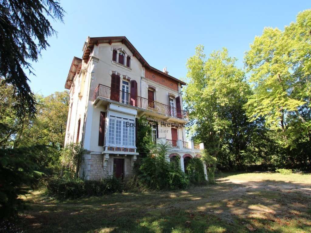 Maison à TOURNUS