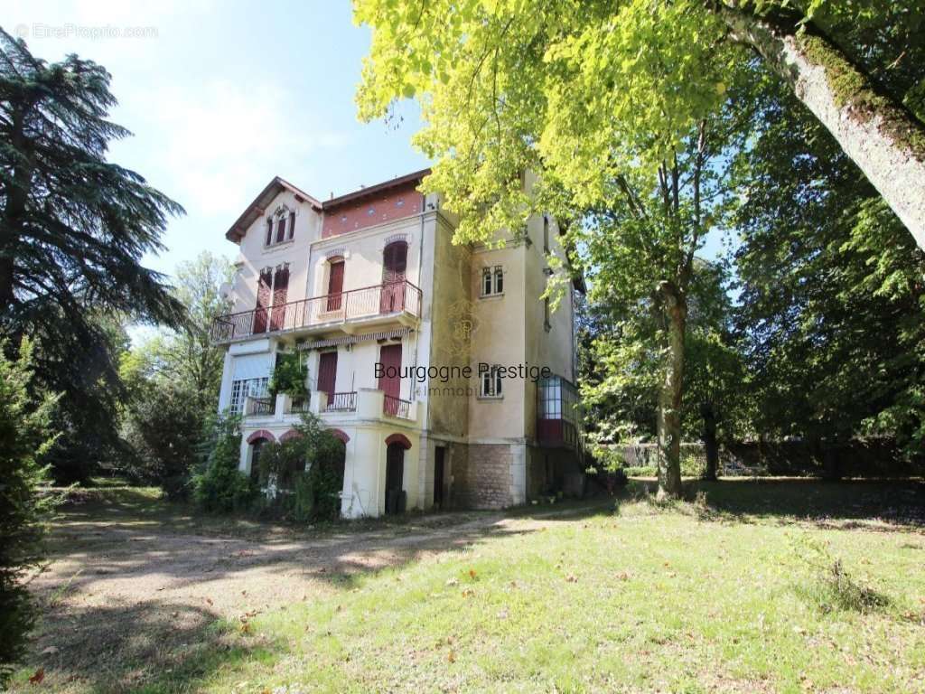 Maison à TOURNUS