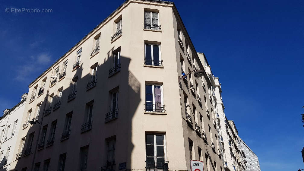 Appartement à PARIS-14E