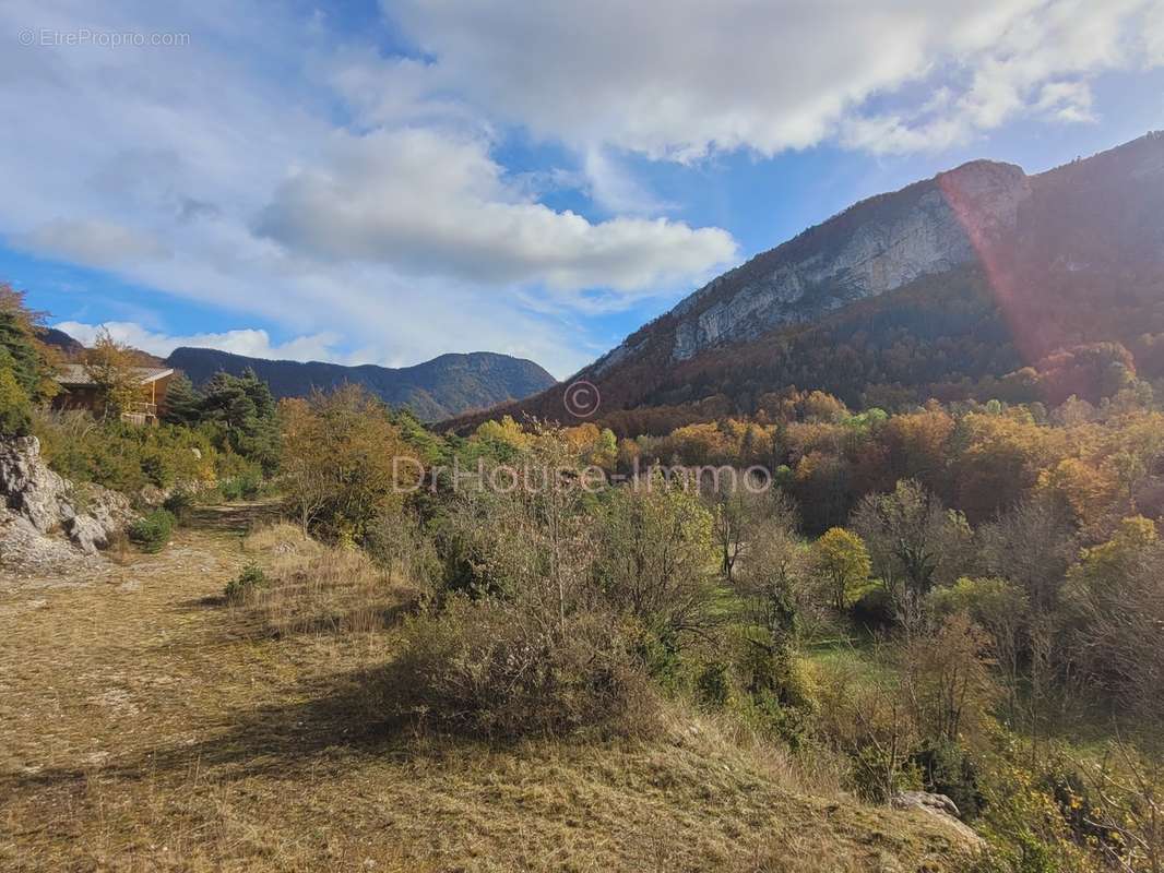 Terrain à LA CHAPELLE-EN-VERCORS