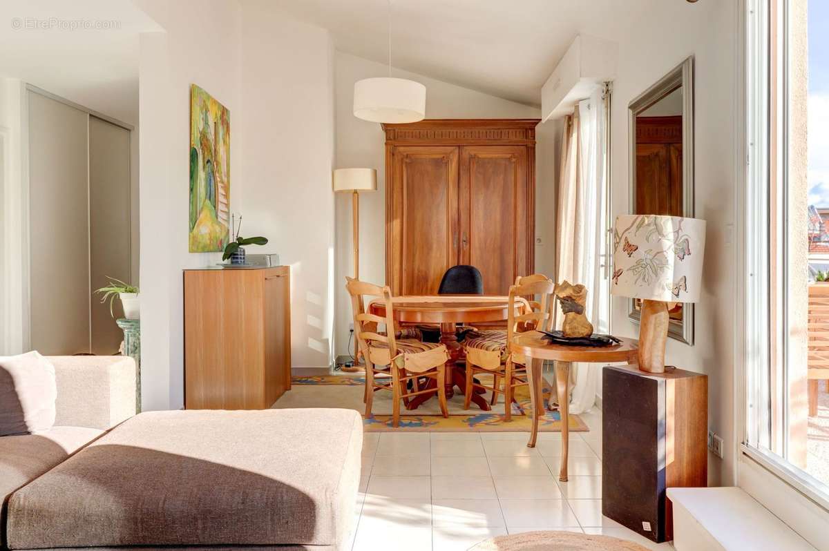 Appartement à HYERES