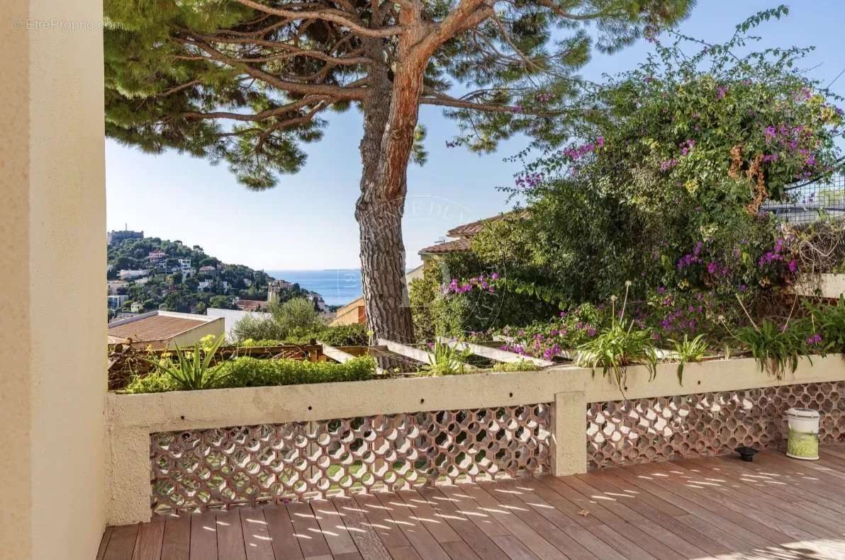 Appartement à VILLEFRANCHE-SUR-MER