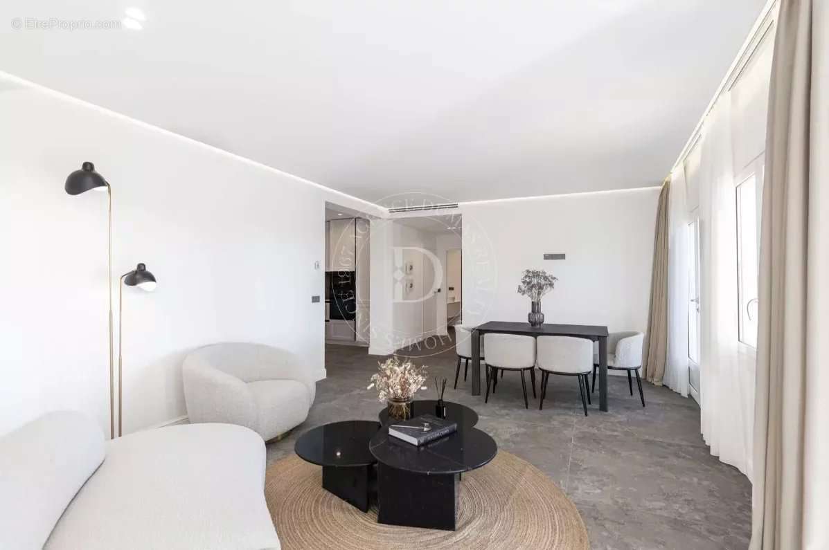 Appartement à VILLEFRANCHE-SUR-MER