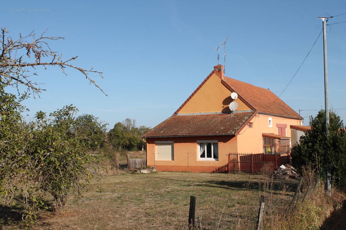 Maison à DOYET