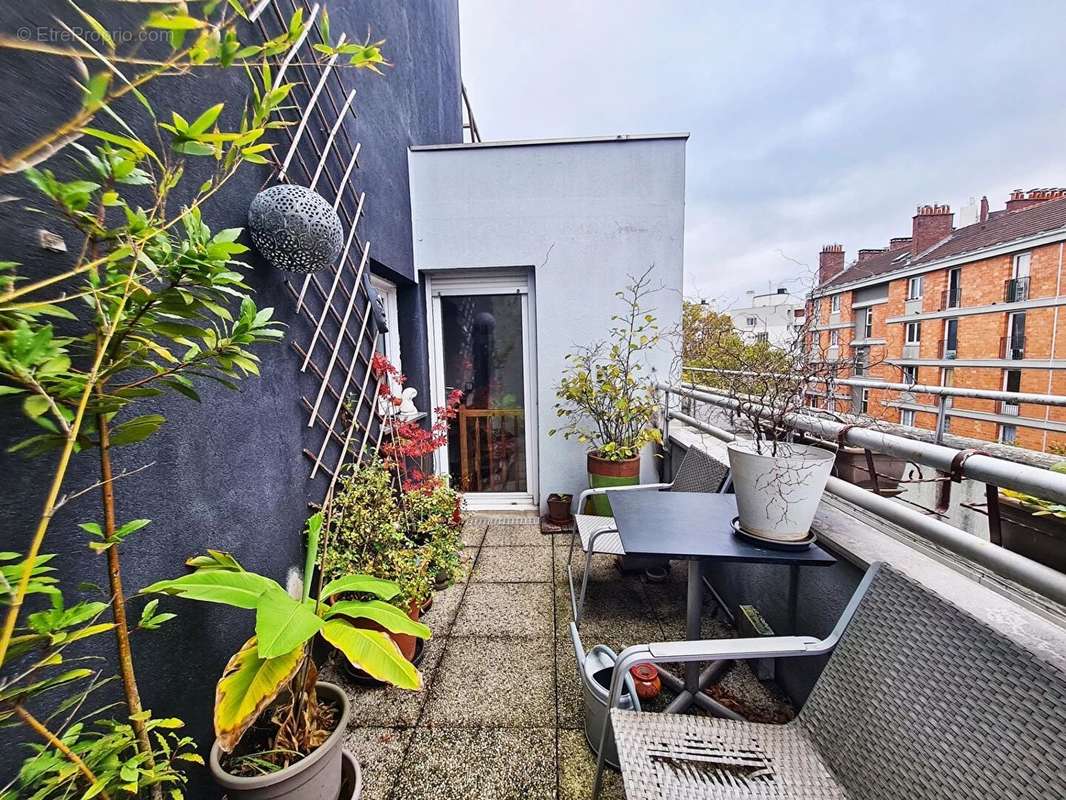 Appartement à PARIS-19E