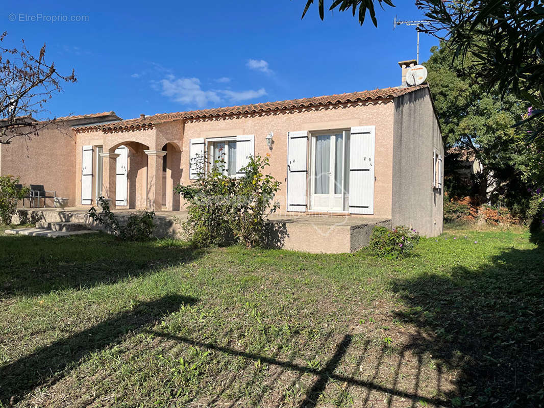 Maison à SAINT-ETIENNE-DU-GRES