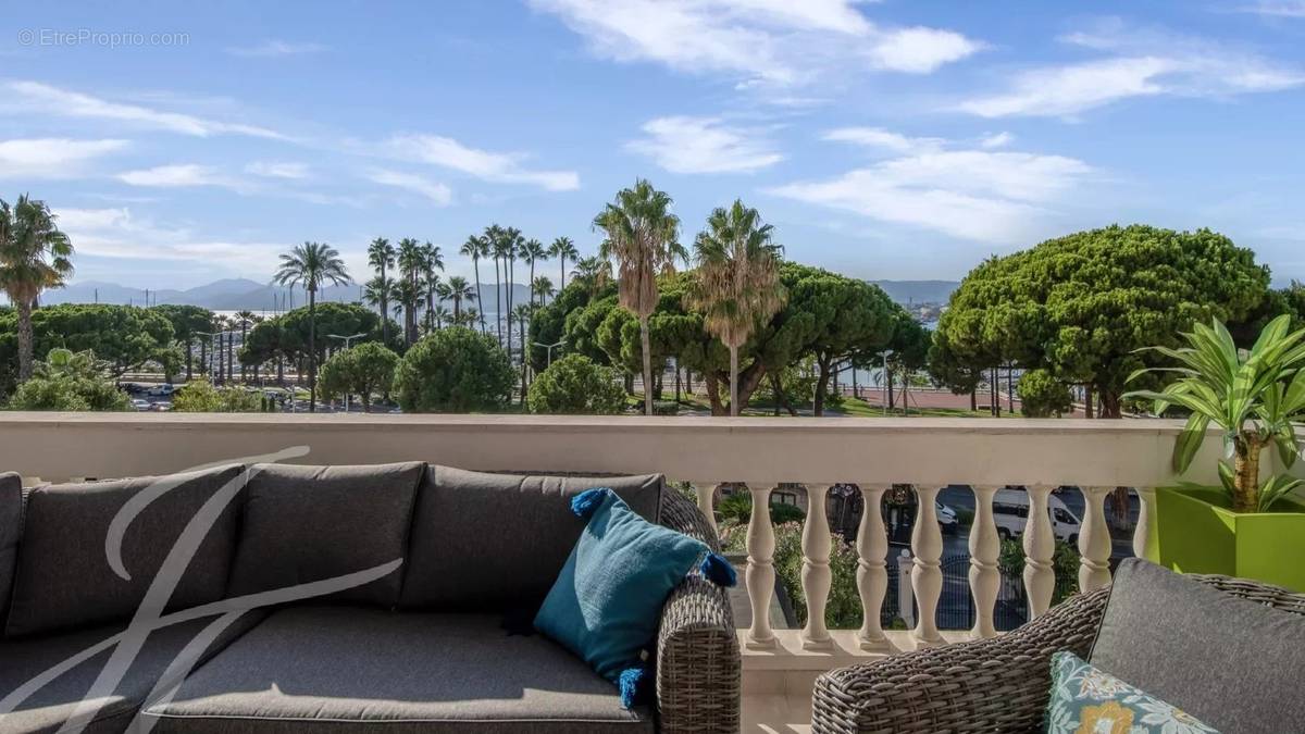 Appartement à CANNES