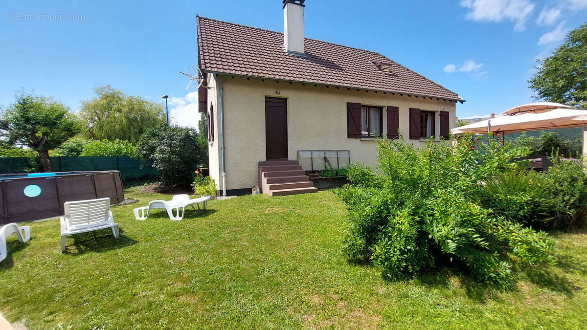 Maison à CHATEAUPONSAC