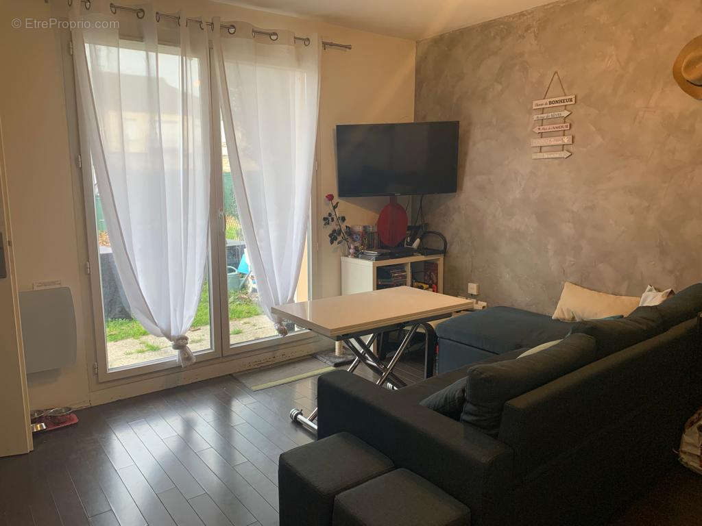 Appartement à PERSAN