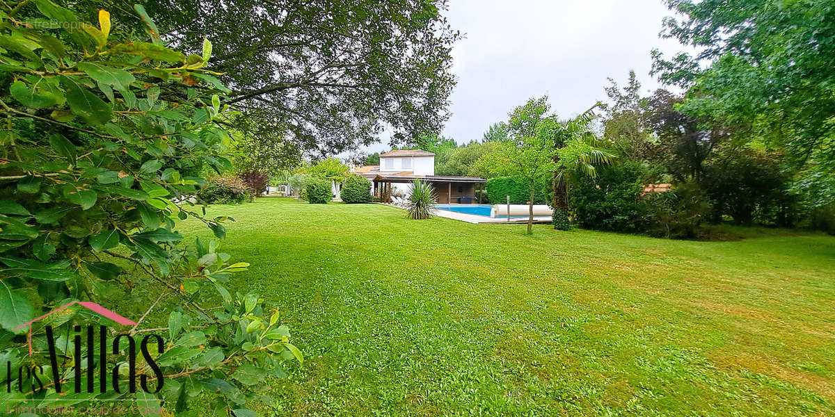 Maison à LE PIAN-MEDOC