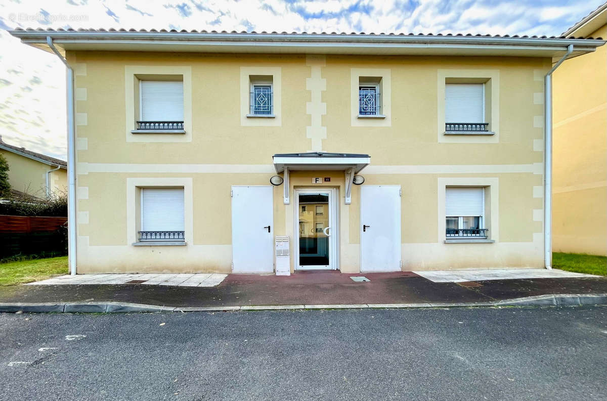 Appartement à GIRONDE-SUR-DROPT