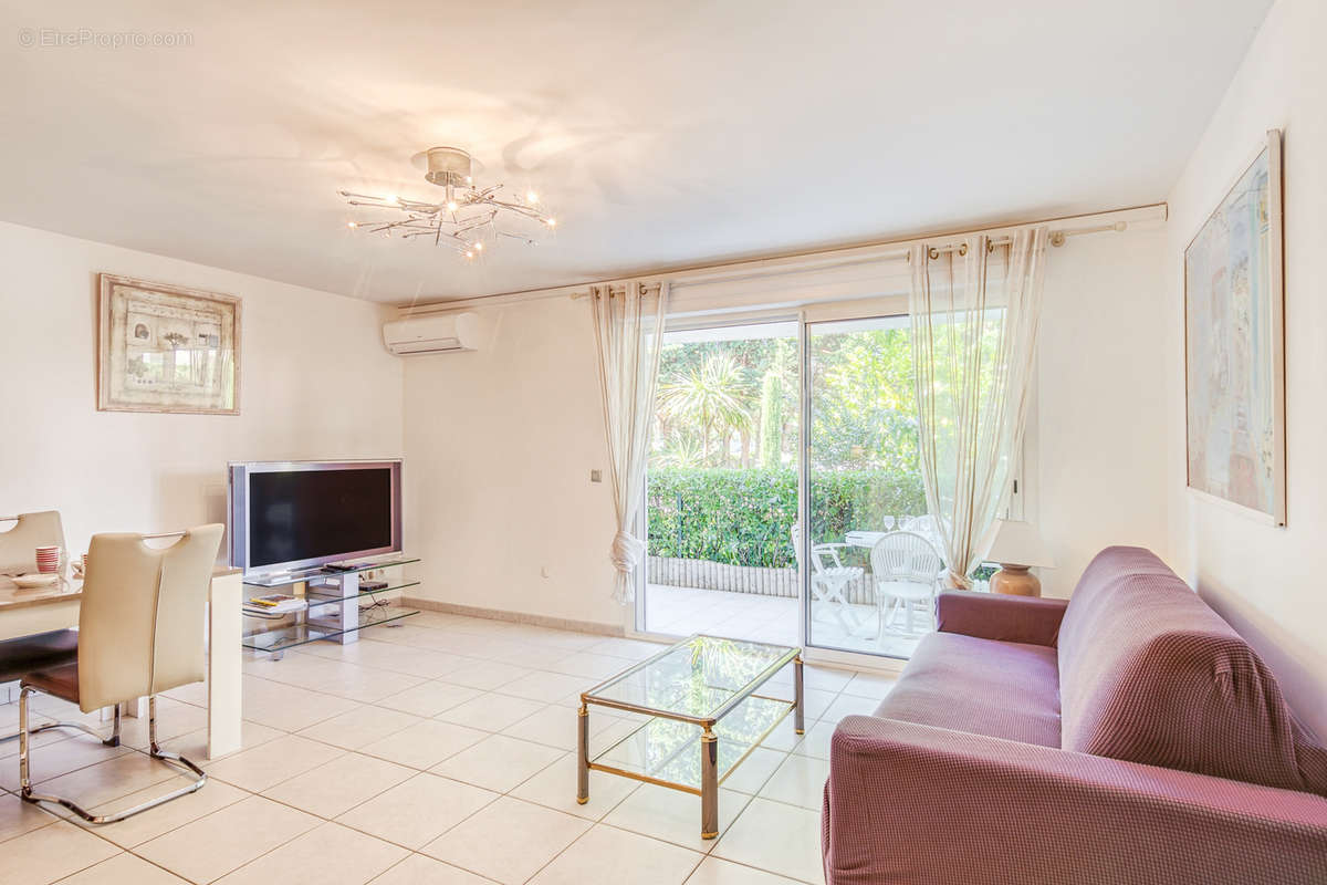 Appartement à FREJUS