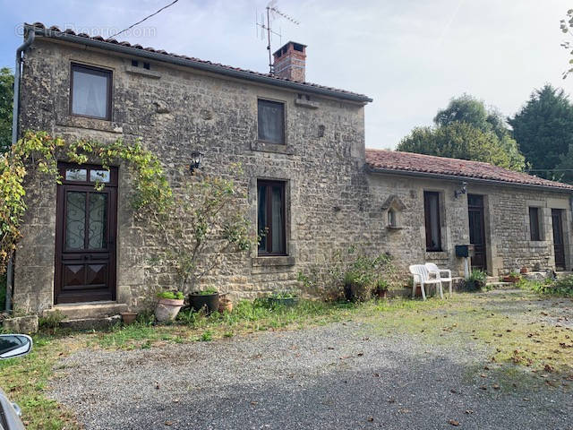 Maison à FOUSSAIS-PAYRE