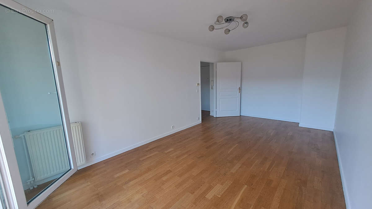 Appartement à NOGENT-SUR-MARNE