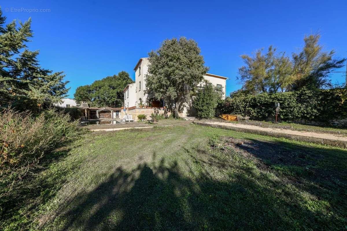 Maison à UZES