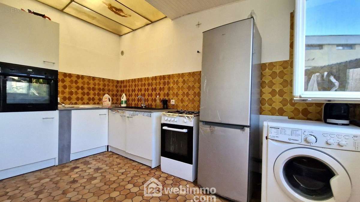 Une cuisine indépendante de 12 m² - Appartement à LAON