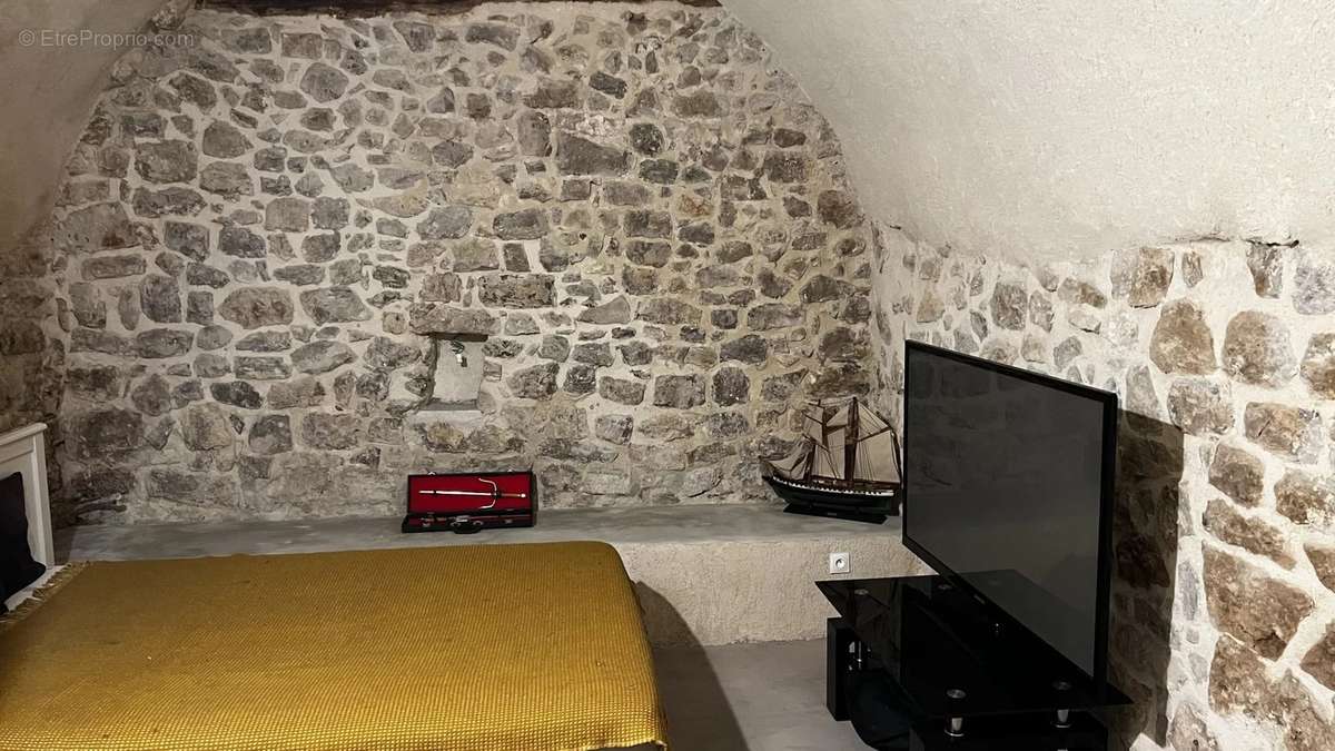 Appartement à CLAVIERS