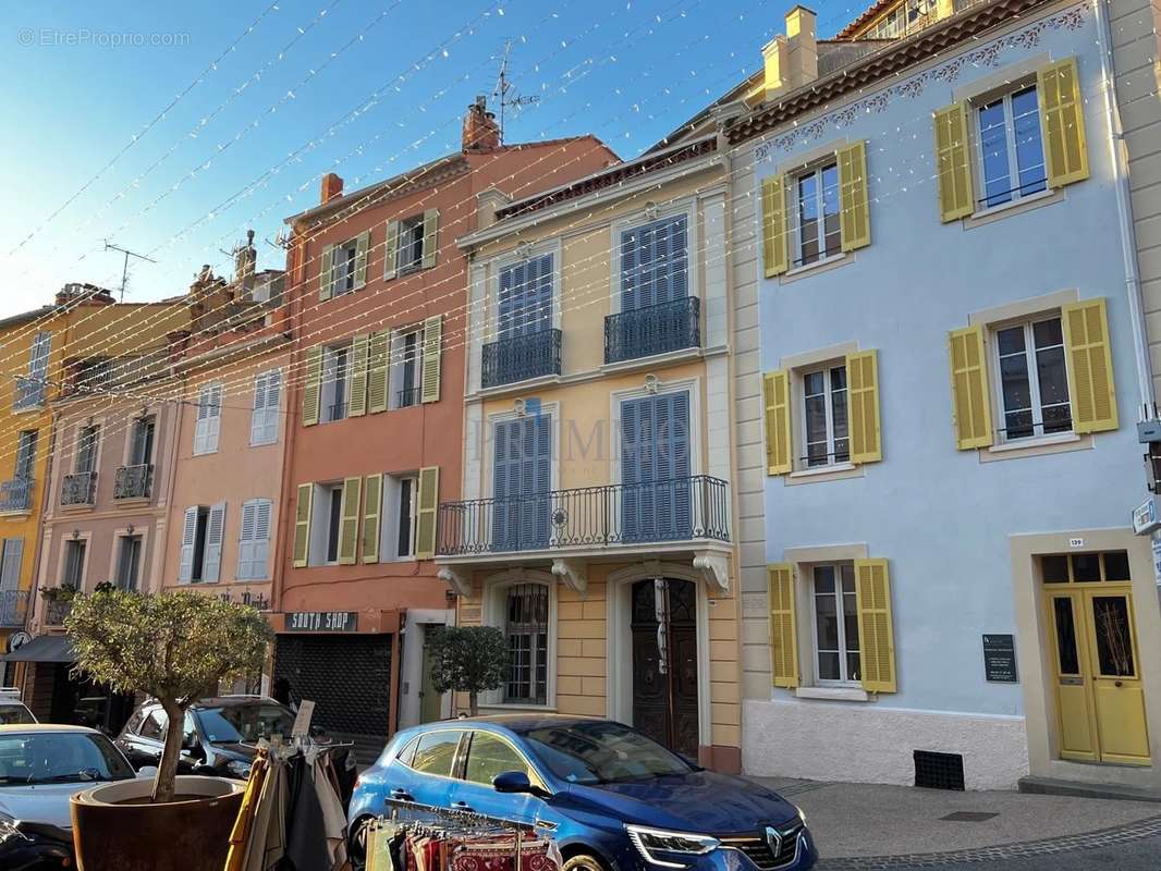 Appartement à FREJUS