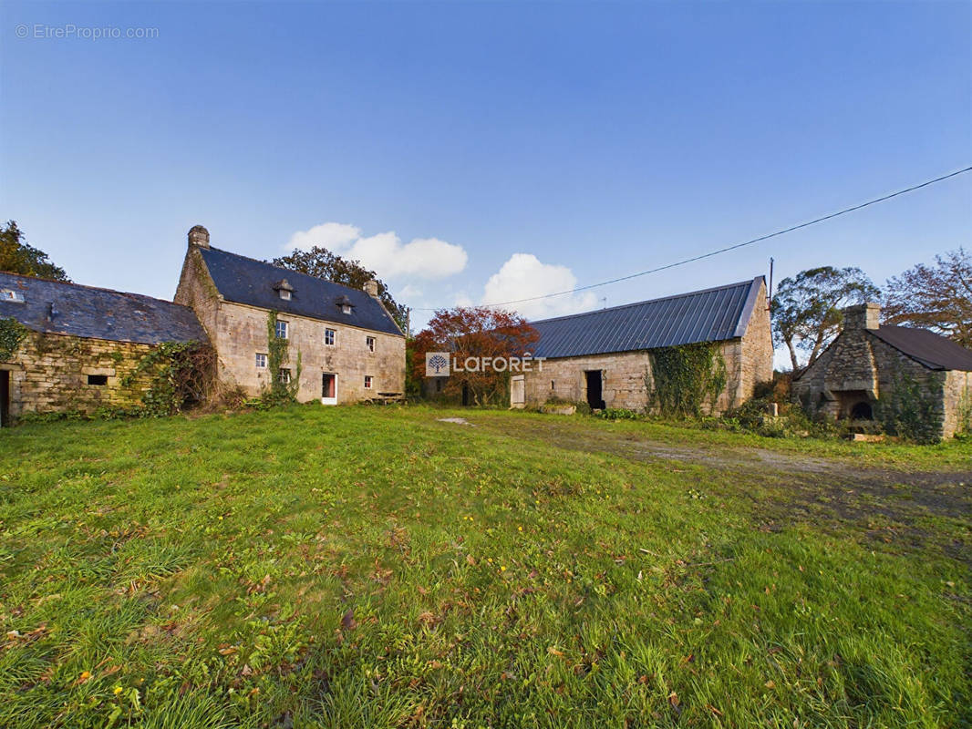 Maison à LANGOLEN