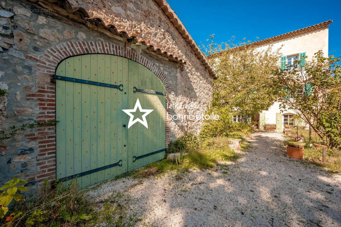 Maison à SAINT-MAXIMIN-LA-SAINTE-BAUME