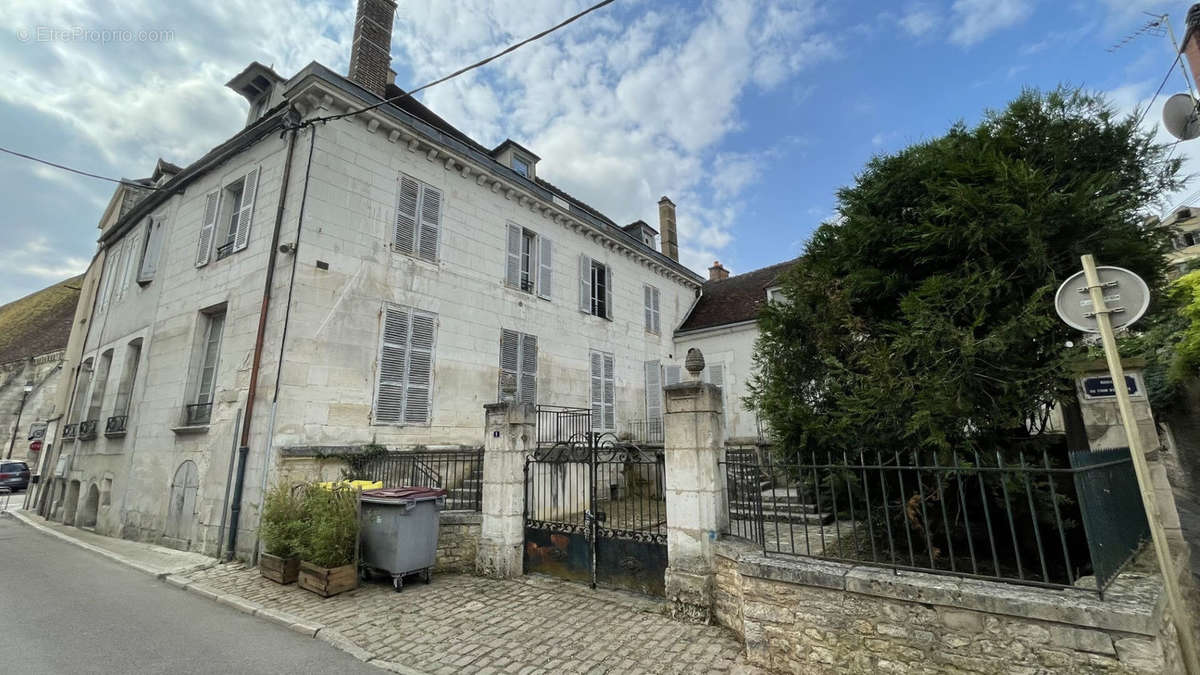 Maison à TONNERRE