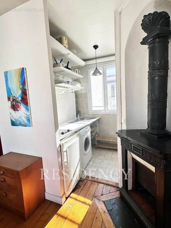 Appartement à PARIS-14E