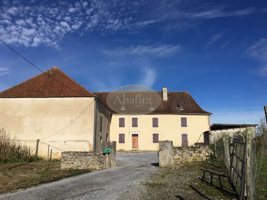 Maison à SAUVETERRE-DE-BEARN