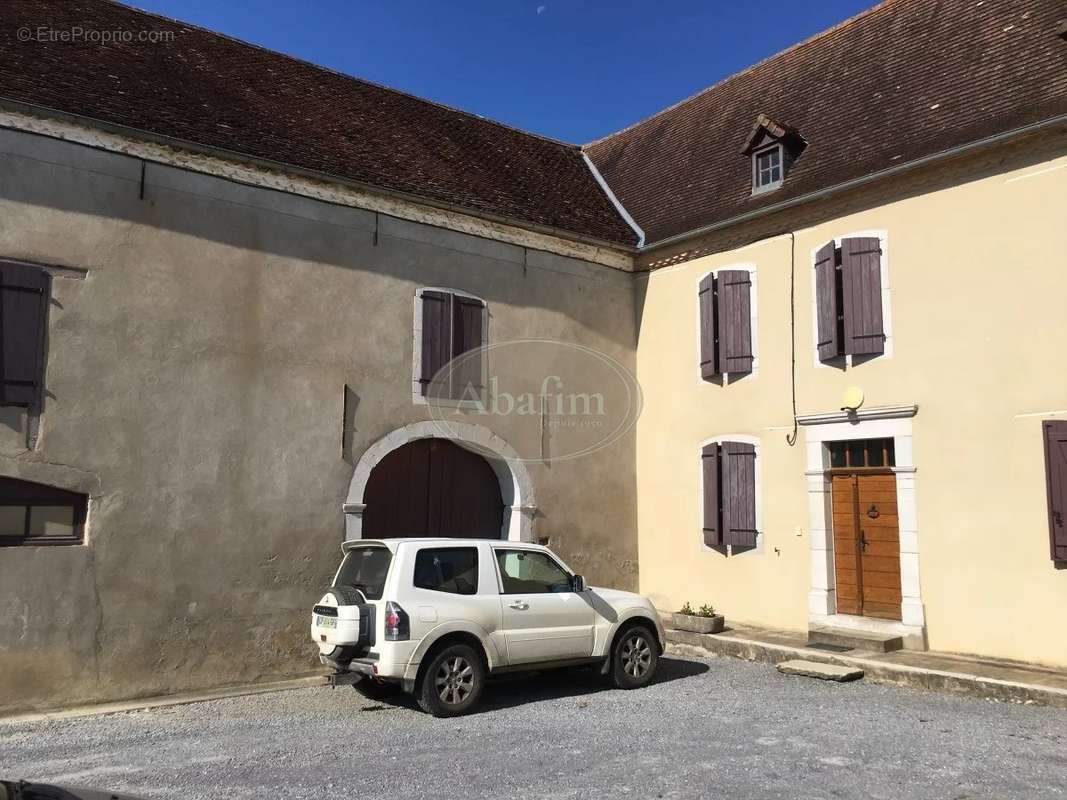 Maison à SAUVETERRE-DE-BEARN