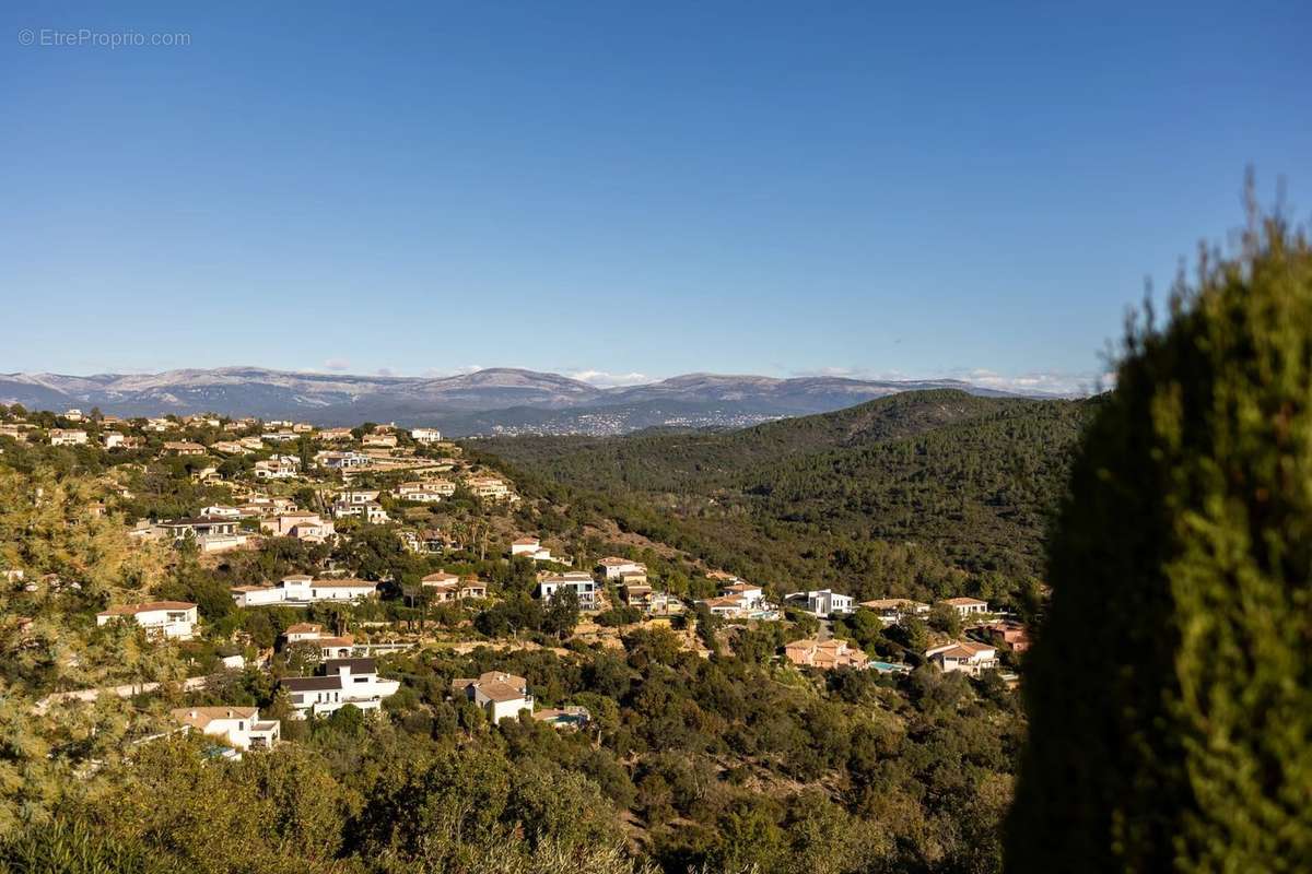 Maison à LES ADRETS-DE-L&#039;ESTEREL